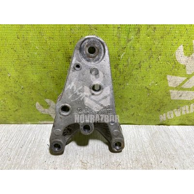 Кронштейн двигателя правый Skoda Fabia 1999-2006