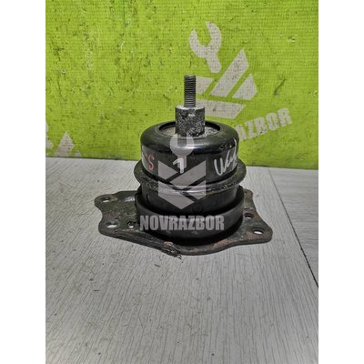 Опора двигателя правая Skoda Fabia 1999-2006