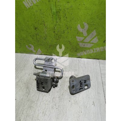 Петля двери задней правой нижняя Seat Ibiza 4 2002-2008