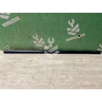 Уплотнитель стекла двери VW Golf 3 Vento 91-97