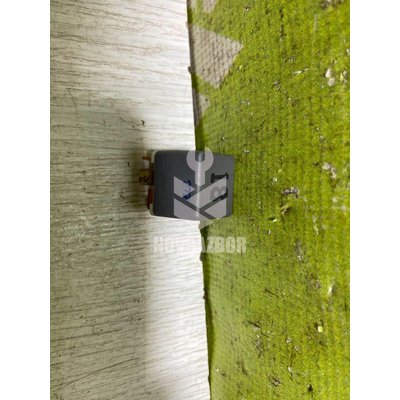 Реле VW Passat B5+ 00-05 Реле VW Passat B5+ 00-05