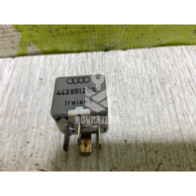 Реле VW Passat B5+ 00-05 Реле VW Passat B5+ 00-05