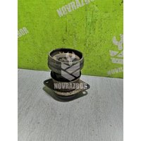 Опора двигателя передняя VW Golf 3 Vento 91-97