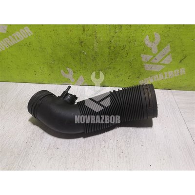 Патрубок воздушного фильтра VW Golf 4 Bora 97-05
