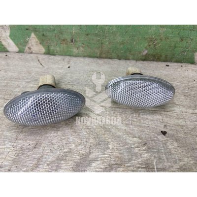 Повторитель на крыло белый Peugeot 607 2000-2010 Повторитель на крыло белый Peugeot 607 2000-2010