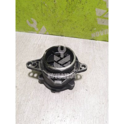 Насос вакуумный BMW 7-серия E38 1994-2001 Насос вакуумный BMW 7-серия E38 1994-2001