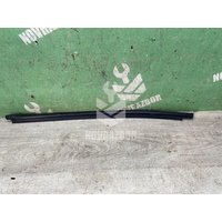 Уплотнитель стекла двери VW Golf 4 Bora 97-05