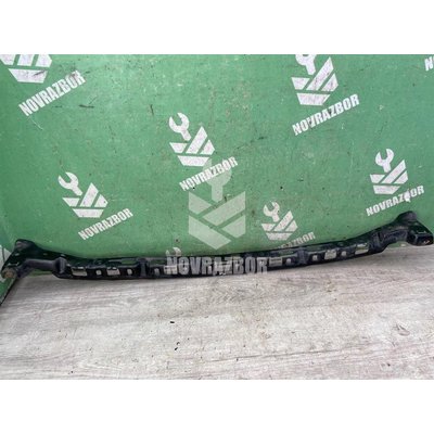 Кронштейн заднего бампера VW Golf 4 Bora 97-05