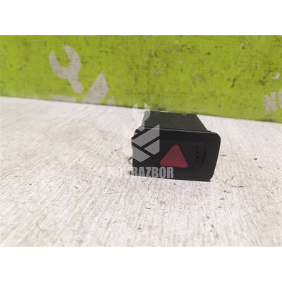 Кнопка аварийной сигнализации VW Golf 4 Bora 97-05
