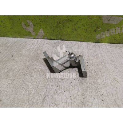 Петля двери задней левой верхняя VW Golf 4 Bora 97-05