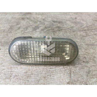 Повторитель на крыло белый Seat Toledo 2 1999-2006 Повторитель на крыло белый Seat Toledo 2 1999-2006