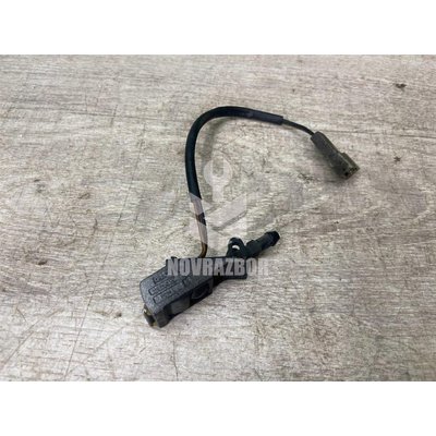 Форсунка омывателя лобового стекла Seat Ibiza 4 2002-2008 Форсунка омывателя лобового стекла Seat Ibiza 4 2002-2008