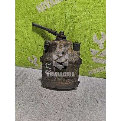 Суппорт передний правый Audi A3  8PA  2004-2013