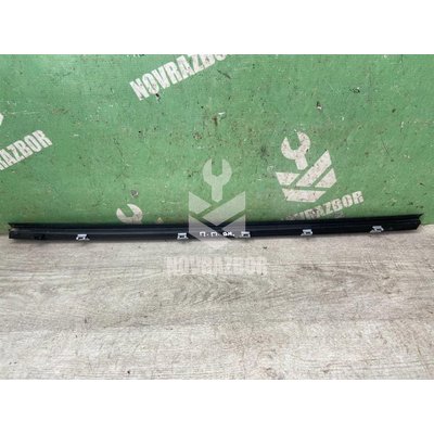 Уплотнитель стекла двери BMW X3 F25 2010-2017 Уплотнитель стекла двери BMW X3 F25 2010-2017