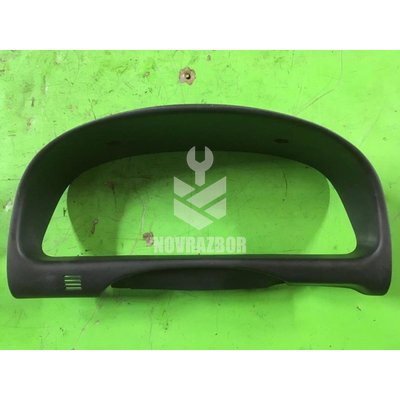 Накладка на панель приборов Subaru Forester S10 1997-2000 Накладка на панель приборов Subaru Forester S10 1997-2000