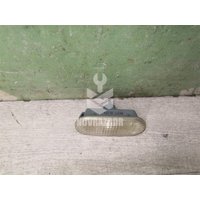 Повторитель на крыло белый VW Passat B5 96-00