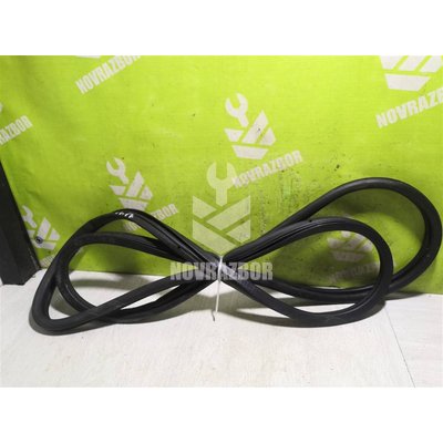 Уплотнитель двери Renault R19 1992-2002