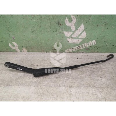 Поводок стеклоочистителя передний правый Renault R19 1992-2002 Поводок стеклоочистителя передний правый Renault R19 1992-2002