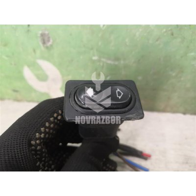 Кнопка стеклоподъемника Renault R19 1992-2002 Кнопка стеклоподъемника Renault R19 1992-2002