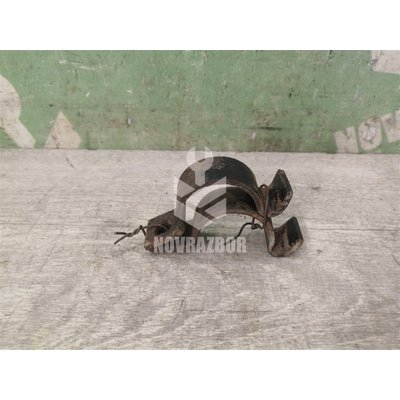 Кронштейн крепления переднего стабилизатора Renault R19 1992-2002 Кронштейн крепления переднего стабилизатора Renault R19 1992-2002