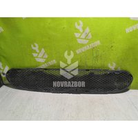 Решетка в бампер центральная Ford Escort /Orion 1995-1998