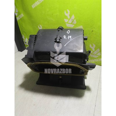 Корпус отопителя Renault Megane 99-02 Корпус отопителя Renault Megane 99-02