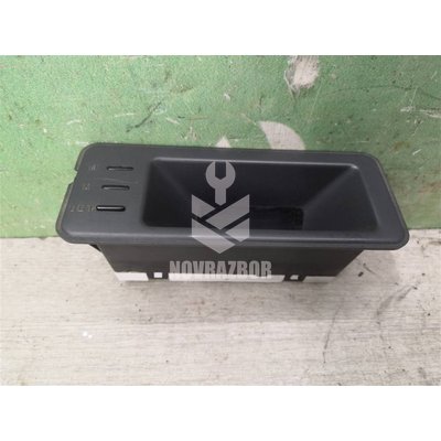 Часы Mitsubishi Space Wagon (N3,N4) 1991-2000 Часы Mitsubishi Space Wagon (N3,N4) 1991-2000