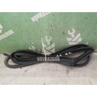 Уплотнитель двери Mitsubishi Space Wagon (N3,N4) 1991-2000