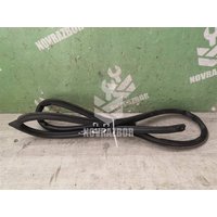 Уплотнитель двери Mitsubishi Space Wagon (N3,N4) 1991-2000