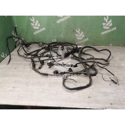 Проводка (коса) Mitsubishi Space Wagon (N3,N4) 1991-2000 Проводка (коса) Mitsubishi Space Wagon (N3,N4) 1991-2000