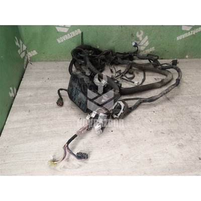 Проводка (коса) Mitsubishi Space Wagon (N3,N4) 1991-2000 Проводка (коса) Mitsubishi Space Wagon (N3,N4) 1991-2000