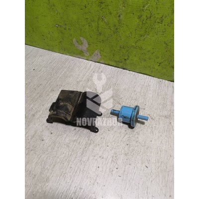 Клапан вентиляции топливного бака Mitsubishi Space Wagon (N3,N4) 1991-2000