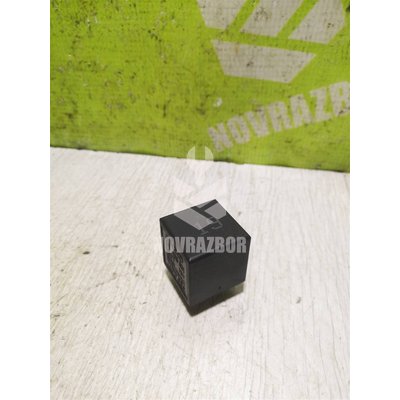 Реле VW Passat B5+ 00-05 Реле VW Passat B5+ 00-05