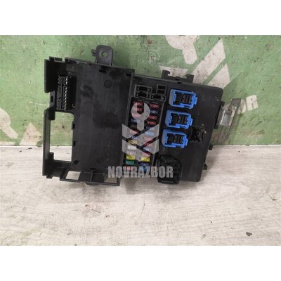 Блок предохранителей Nissan Primera P11 96-02