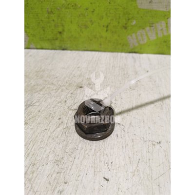 Гайка ступицы Audi 80  90  B3  86-91