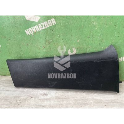 Обшивка стойки VW Golf 4 Bora 97-05