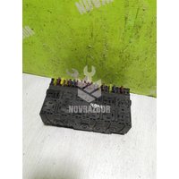 Блок предохранителей VW Passat  B3  1988-1993