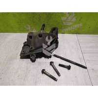 Кронштейн двигателя правый Ford Focus 3 11+