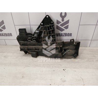 Замок двери передней левой Ford Focus 2 08-11