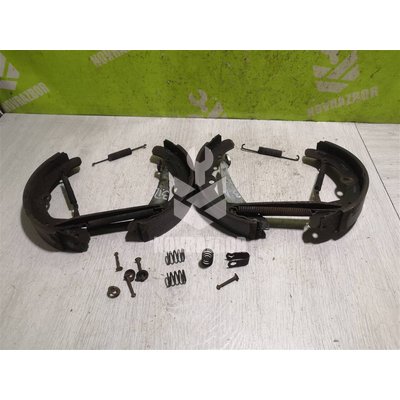 Колодки тормозные задние барабанные к-кт VW Passat B4 94-96