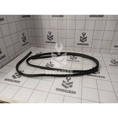 Уплотнитель двери Ford Focus 2 08-11