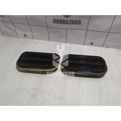 Решетка вентиляционная Ford C-MAX 2003-2010 Решетка вентиляционная Ford C-MAX 2003-2010