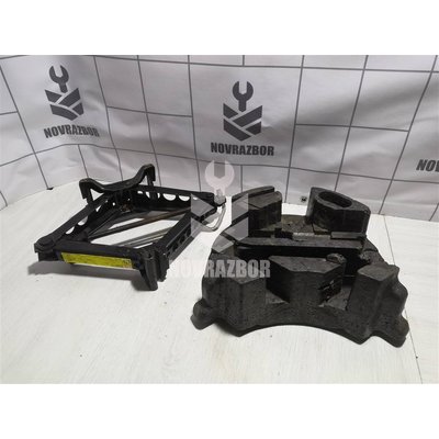 Домкрат Ford C-MAX 2003-2010