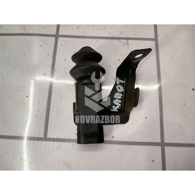 Выключатель концевой Nissan Primera P11 96-02 Выключатель концевой Nissan Primera P11 96-02