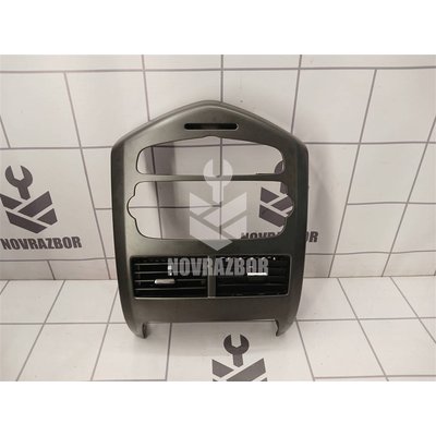 Рамка магнитолы Chevrolet Aveo (T300) 2011-2015 Рамка магнитолы Chevrolet Aveo (T300) 2011-2015