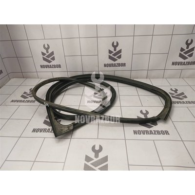 Уплотнитель двери Chevrolet Aveo (T300) 2011-2015