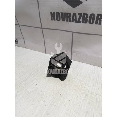 Кронштейн радиатора Skoda Octavia A4 1U 2000-2011 Кронштейн радиатора Skoda Octavia A4 1U 2000-2011