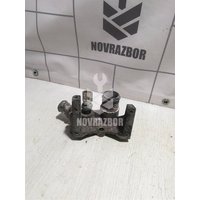 Фланец двигателя системы охлаждения Ford Fusion 2002 >