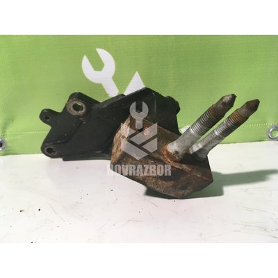 Кронштейн двигателя правый Kia Cerato 2004-2008