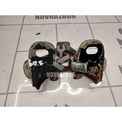 Кронштейн глушителя Skoda Octavia A5 1Z 04-13 Кронштейн глушителя Skoda Octavia A5 1Z 04-13